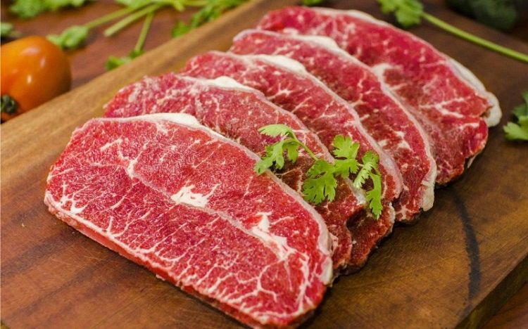 Các loại thịt đỏ chứa hàm lượng dinh dưỡng cao nhưng lại không tốt cho người mắc viêm da cơ địa